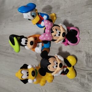 Disney characters (5 items)